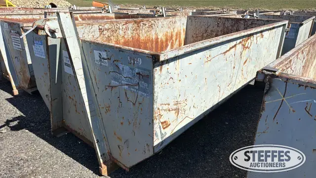 10 yd. roll-off dumpster