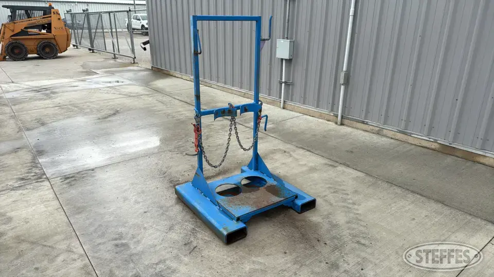 Torch basket Utility Work Machine Attachment