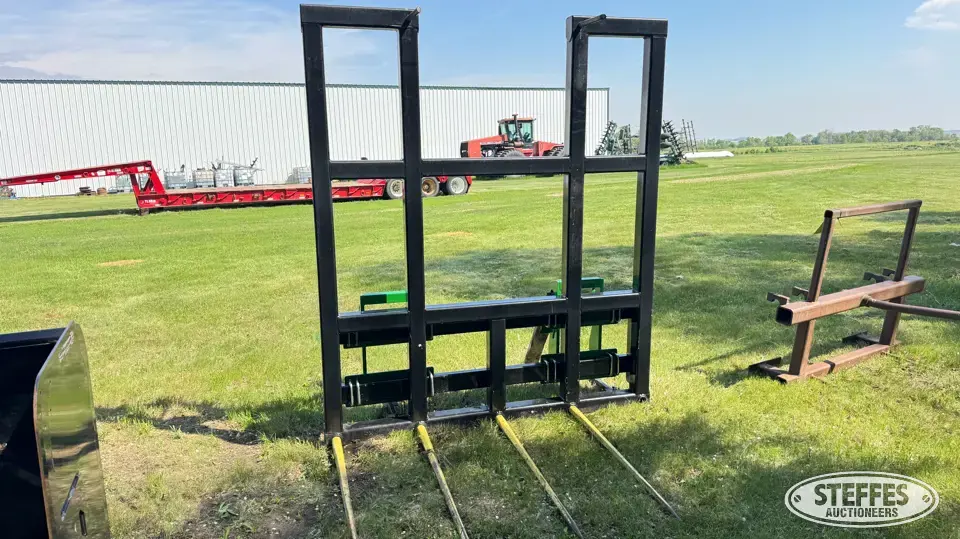 2019 MDS MC243B-584 Tractor Loaders and Attachment