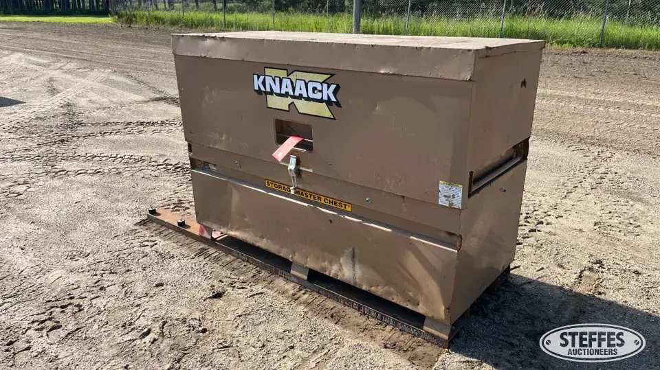 Knaack job box Storage and Bench
