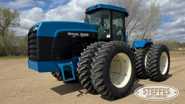 1997 New Holland Versatile 9482