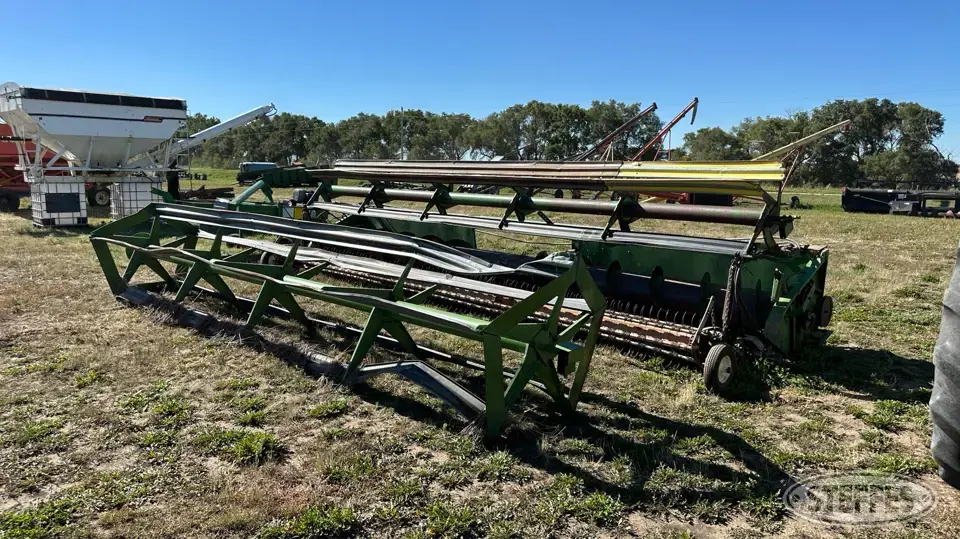 John Deere 224 Edible Bean Head