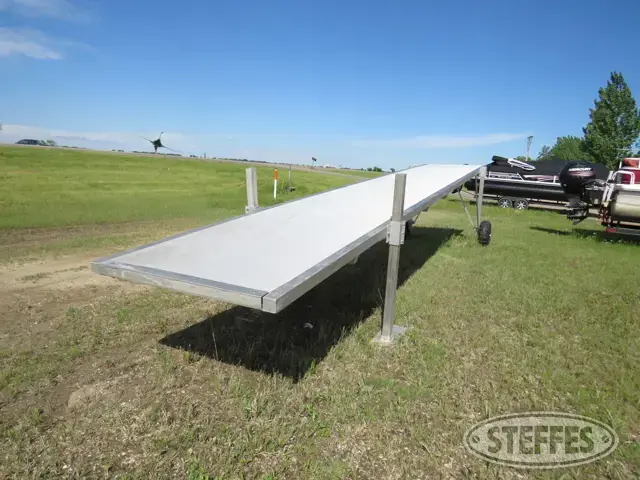 Gangway dock