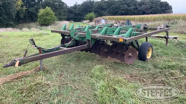 John Deere 712