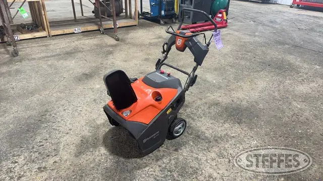 Husqvarna ST111
