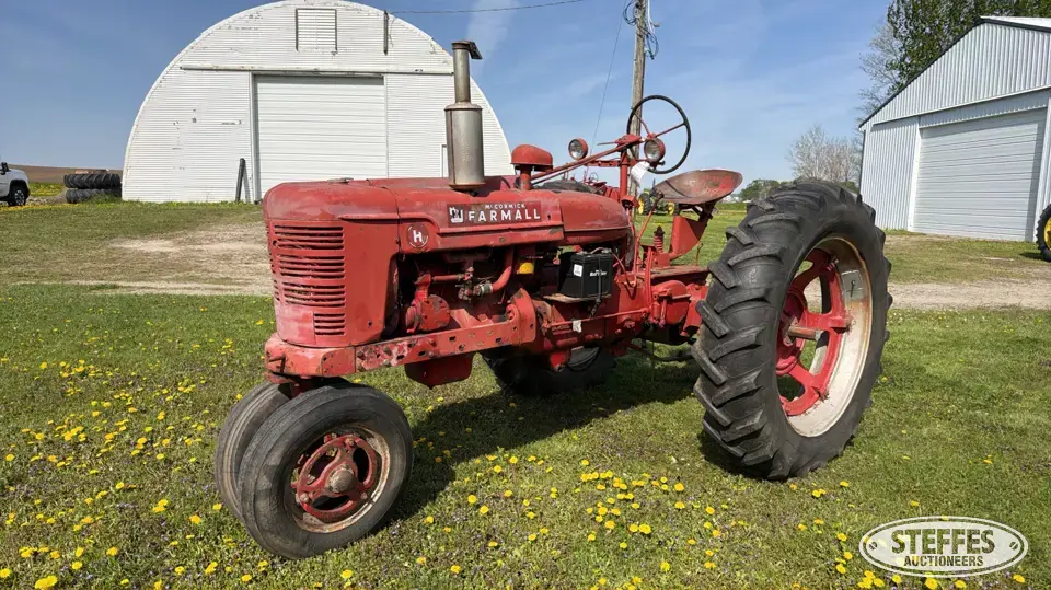 1943 Farmall H 2WD Tractor