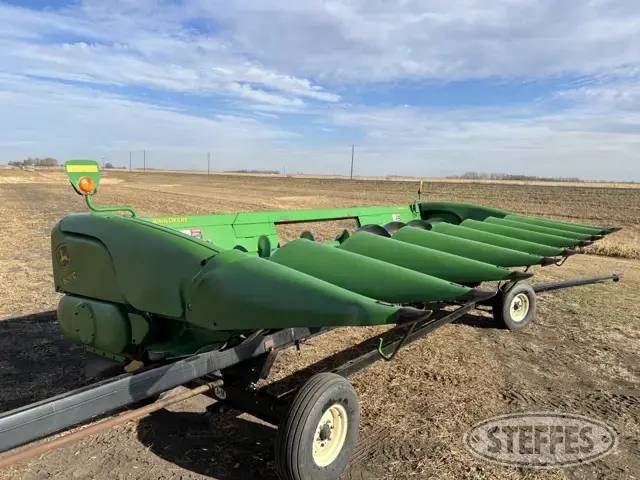 2009 John Deere 608C StalkMaster