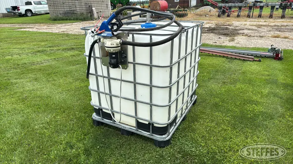 250 gal. DEF tank