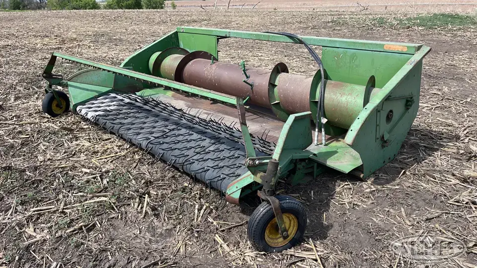 1977 John Deere 212 Pickup Head