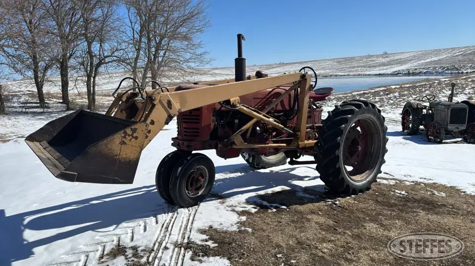 1955 Farmall 400 Collectible Tractor