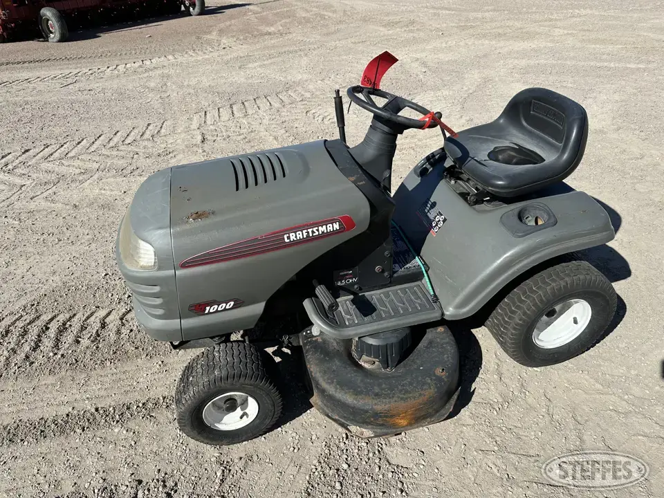 Craftsman 1000 Lawn Tractor