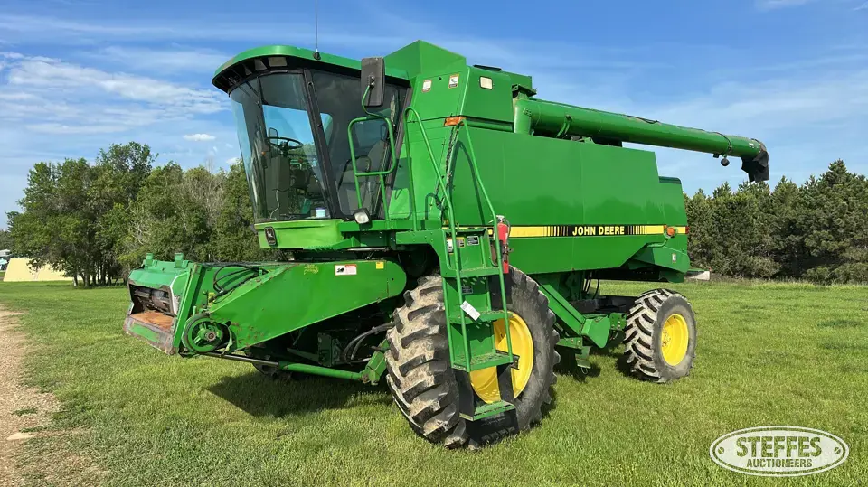 1995 John  Deere 9600 Combine