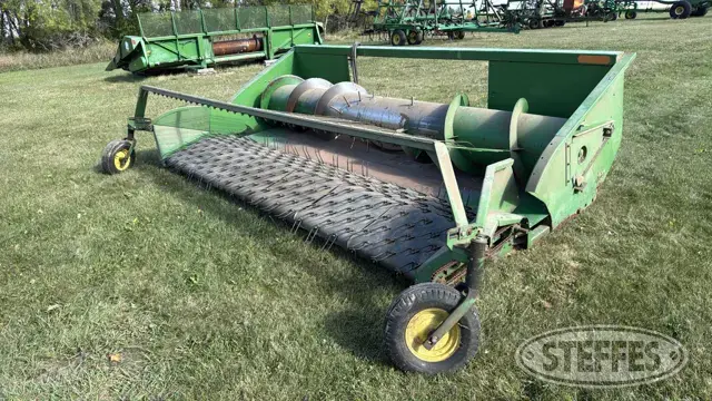 1976 John Deere 212