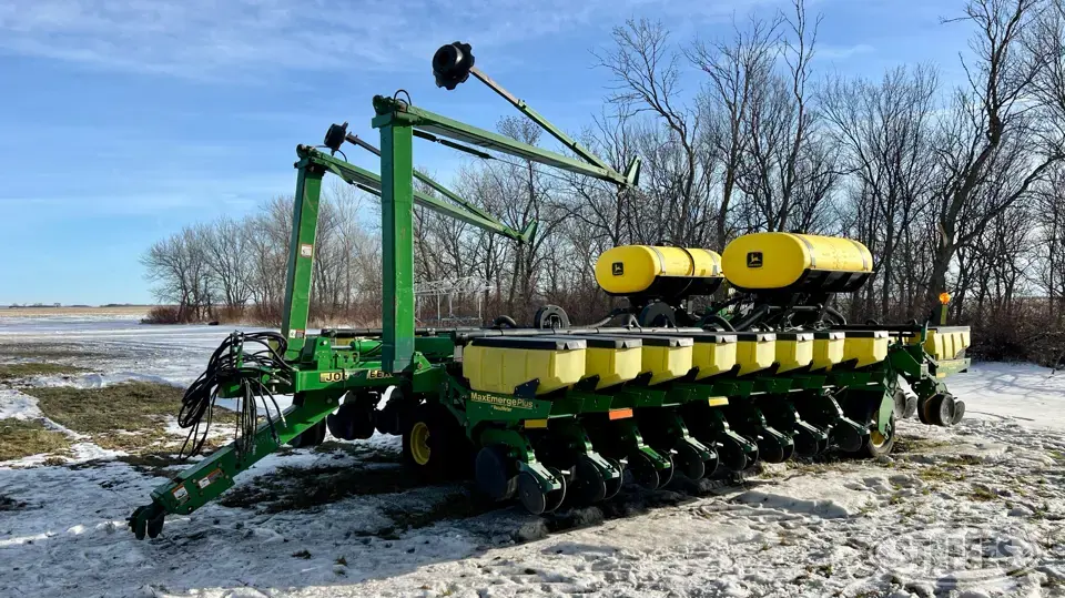 2002 John Deere 1780 12 or More Row Planter