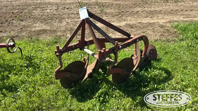 2-bottom plow