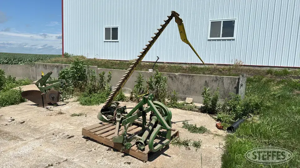 John Deere 350 Sickle Mower