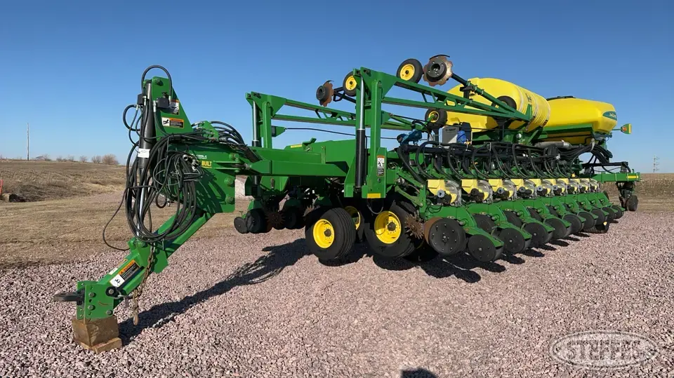 2009 John Deere DB44 12 or More Row Planter