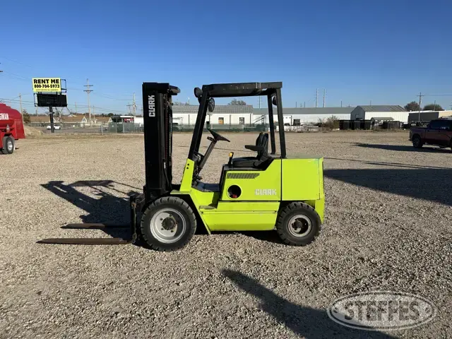 Clark GPX30