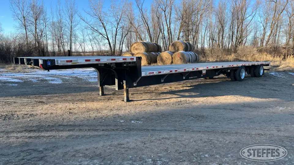 2022 Great Dane Freedom LT Step Deck Trailer