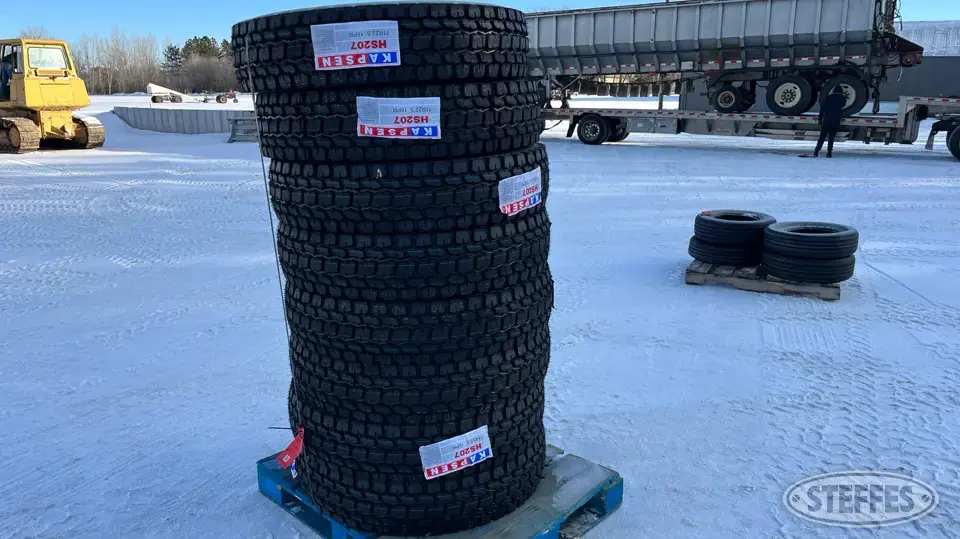 (8) Kapsen 11R22.5 tires Truck Tire