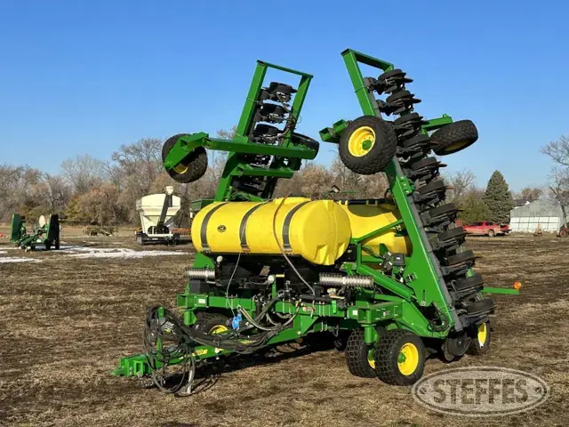 2014 John Deere 1990