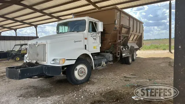 1998 International 9100