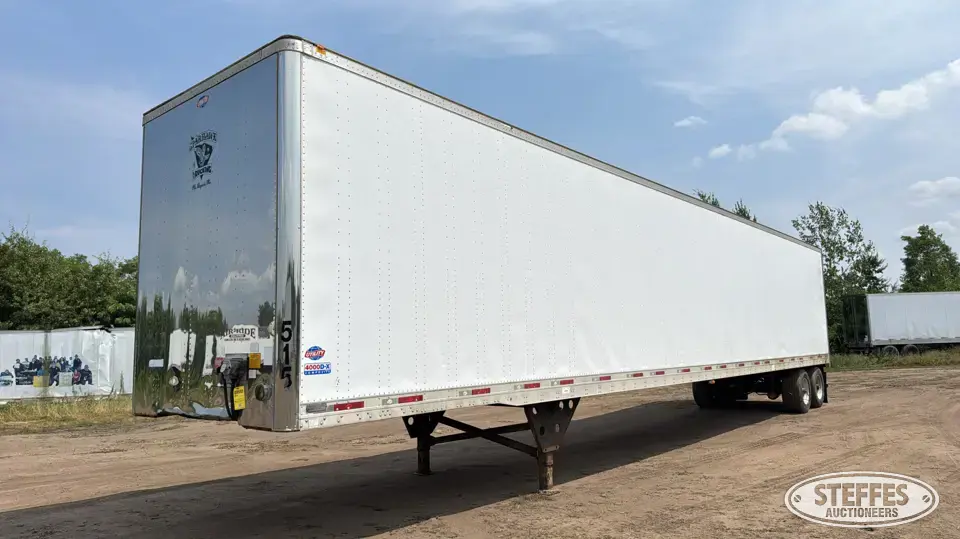 2010 Utility VS2DX Van Trailer