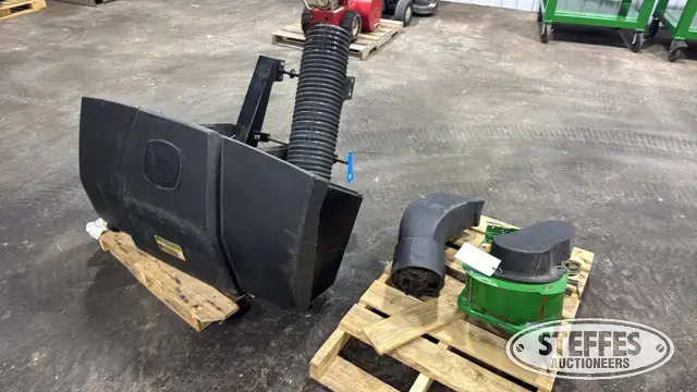 2011 John Deere 7-Iron MCS
