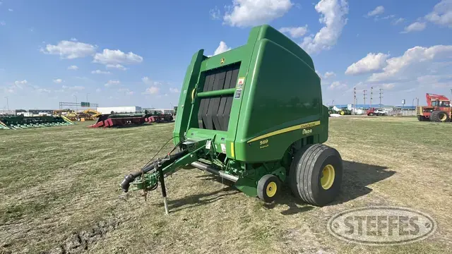2014 John Deere 569 Premium