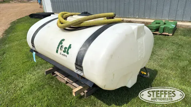 Fast Sprayers saddle tank