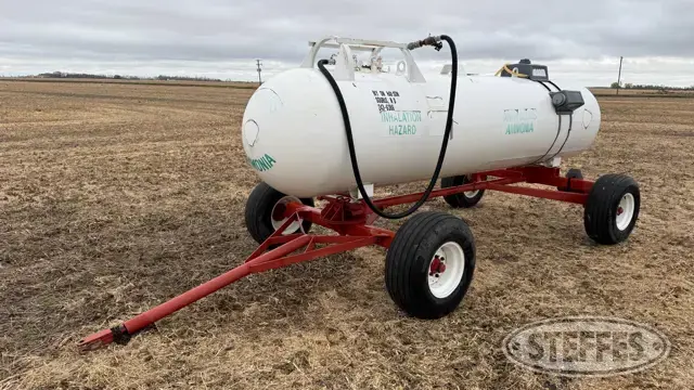 Trinity 1,000 gal. NH3 tank