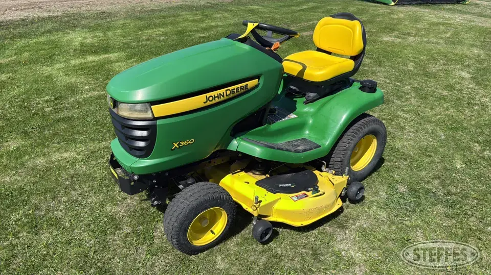 2008 John Deere X360 Lawn Tractor