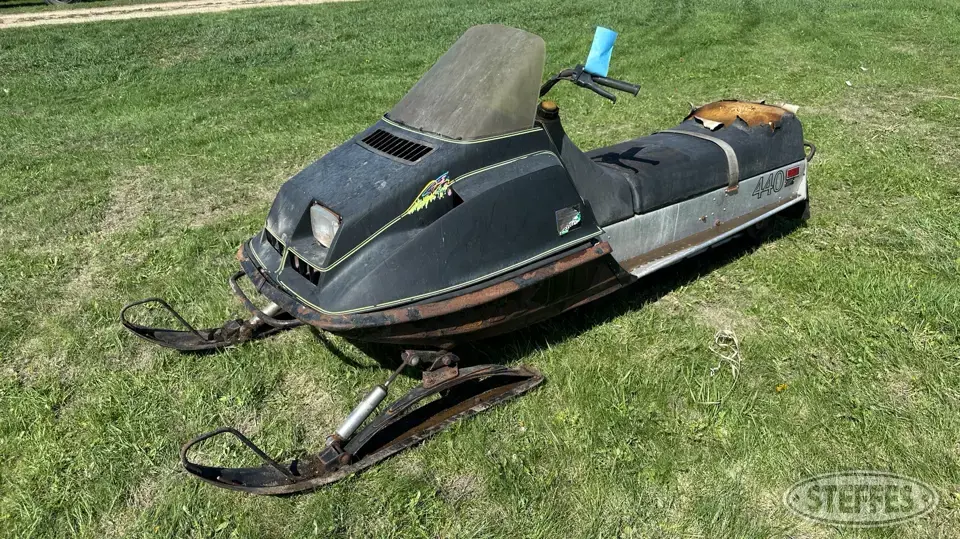1976 Ski-Doo T’NT Everest Snowmobile