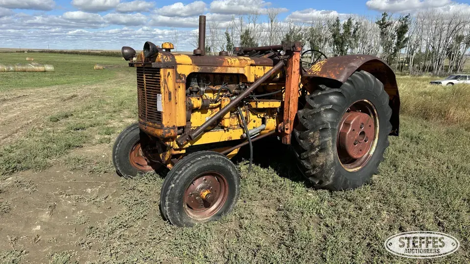 1955 Minneapolis-Moline GB Collectible Tractor