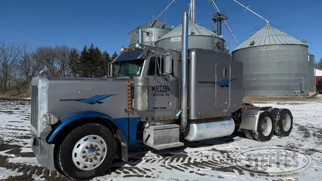 1999 Peterbilt 379 EXHD