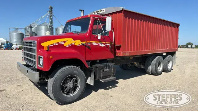1991 International 2574