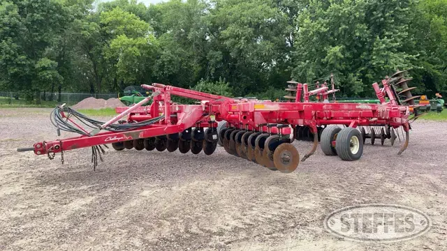 2012 Sunflower 4412