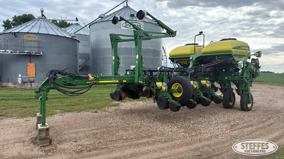 2008 John Deere 1770NT 12 or More Row Planter