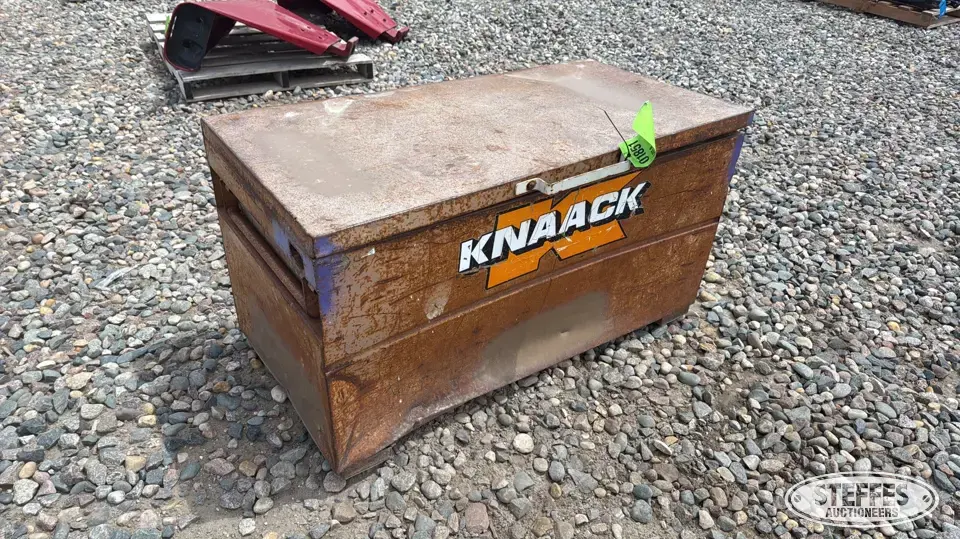 Knaack job box Storage and Bench