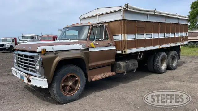 1974 Ford F700 Custom