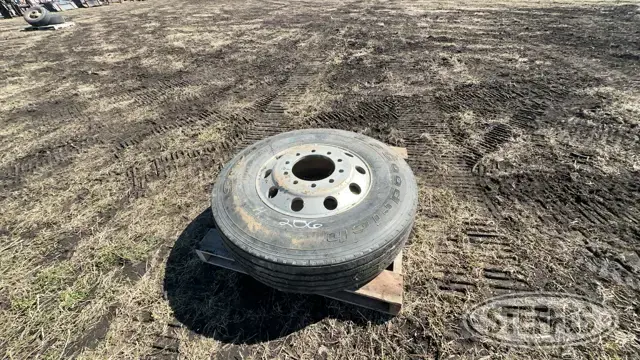 (1) 11R22.5