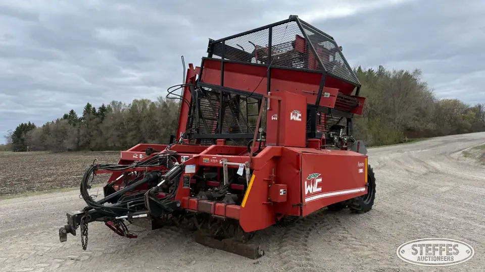 WIC SM986 Sugarbeet Harvester