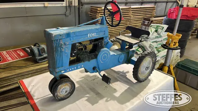 Ford pedal tractor