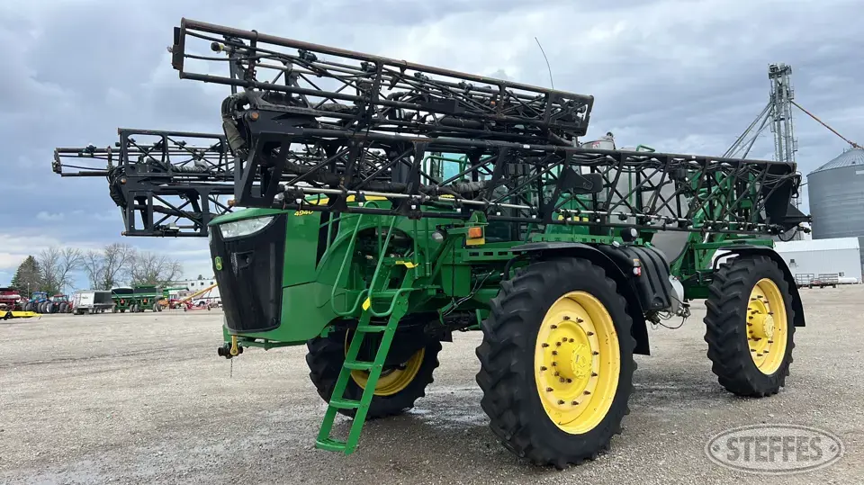 2014 John Deere 4940 Self-Propelled Sprayer