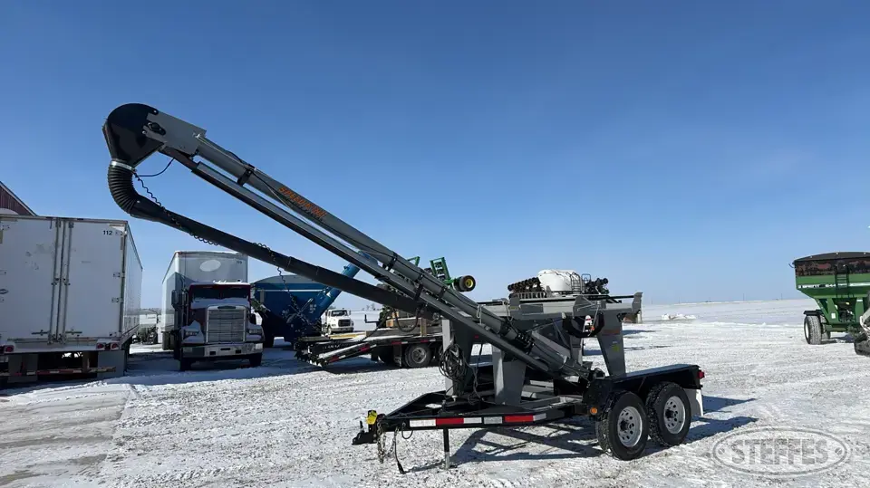 Speed King Crust Buster Box Seed Tender Trailer