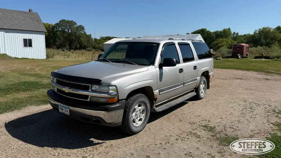 2004 Chevrolet Suburban SUV