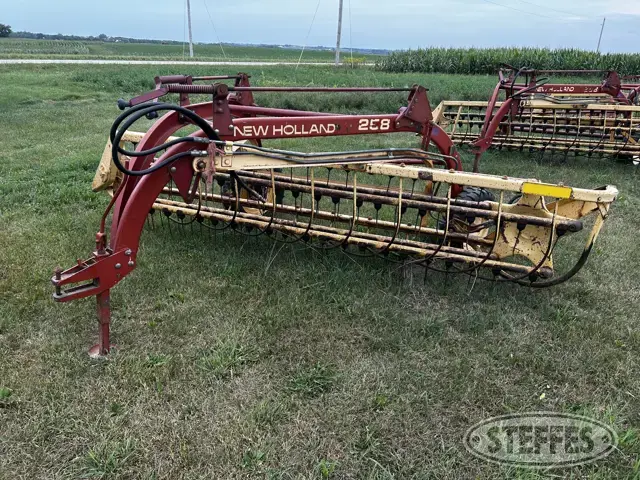 New Holland 258