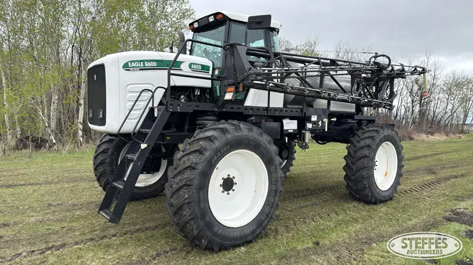 2002 Willmar Eagle 8600 Self-Propelled Sprayer