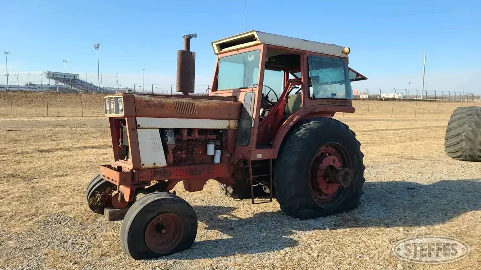 1974 International 1466 2WD Tractor