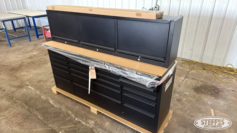 Tool bench Storage and Bench